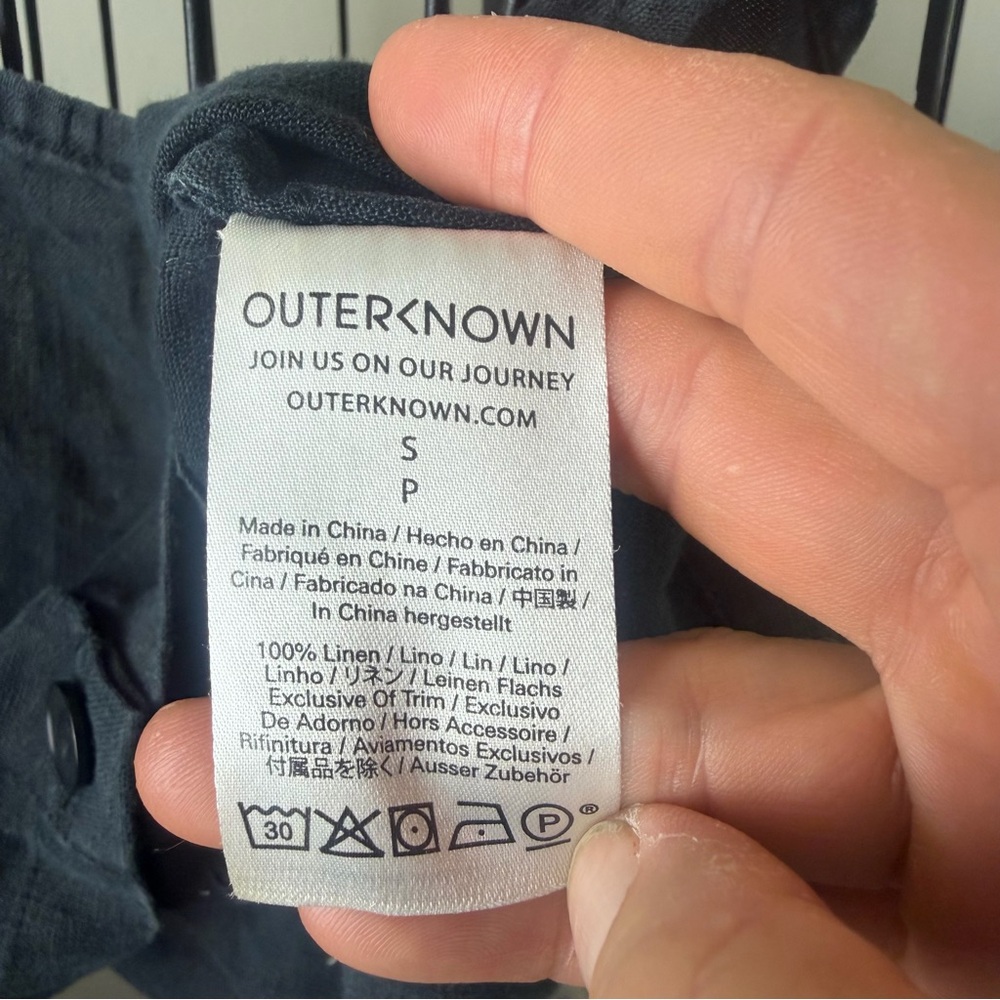 Outerknown Eclipse Black Linen Button-Front Cropp… - image 4